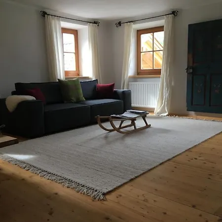Apartament Der Riese *